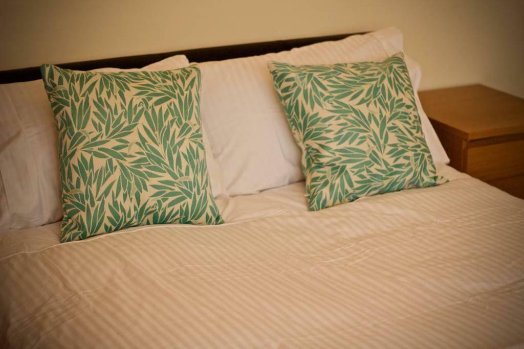 Henry'S Guesthouse Бат Екстер'єр фото