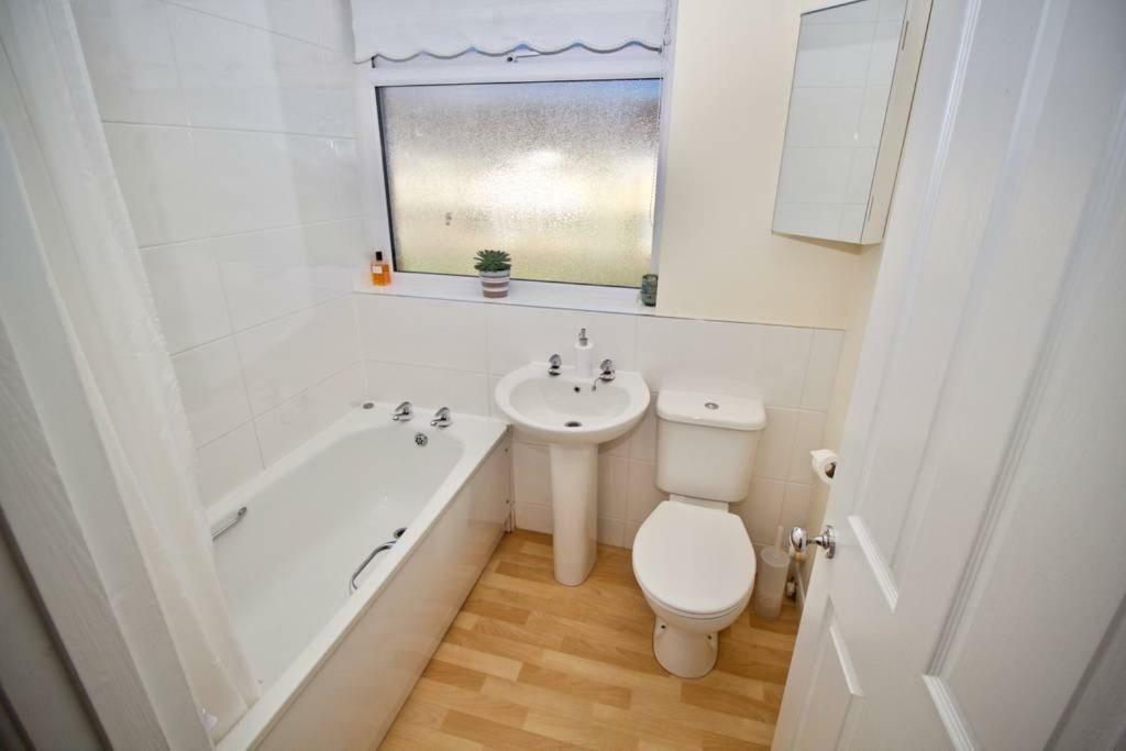Henry'S Guesthouse Бат Екстер'єр фото